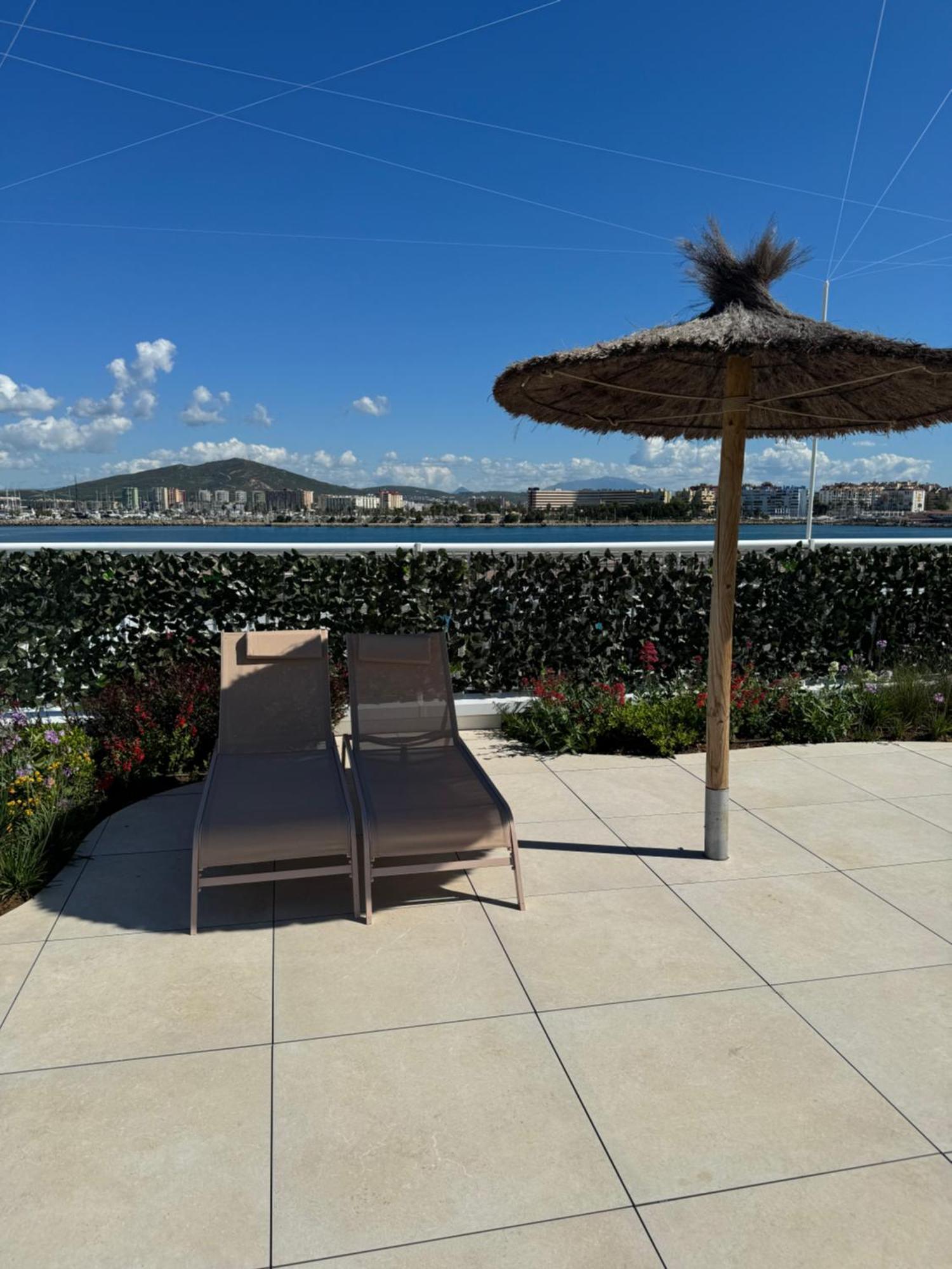 Marina Club Luxury Private Studio With Pool And Incredible Views Gibraltar Exterior photo